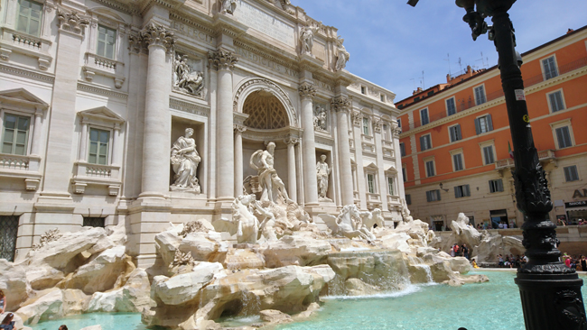 Fontana di Trevi 2019