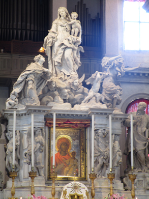 Basilica Santa Maria della Salute ALtale maggiole